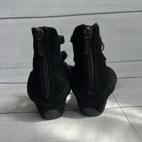 Reaction Kenneth Cole Black Heel With String Suede US 6.5 Med - Picture 3 of 10
